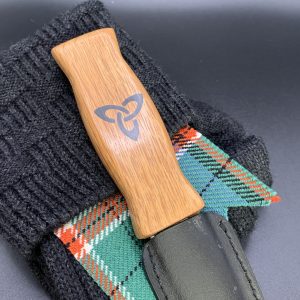 A traditional Oak Sgian Dubh handcrafted from an authentic reclaimed Scottish whisky stave
